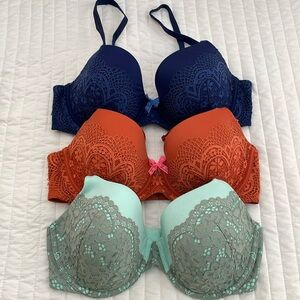 Victoria Secret trio of bras